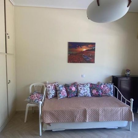 Ferienwohnung Centre Of Loutraki With Sea View Exterior foto